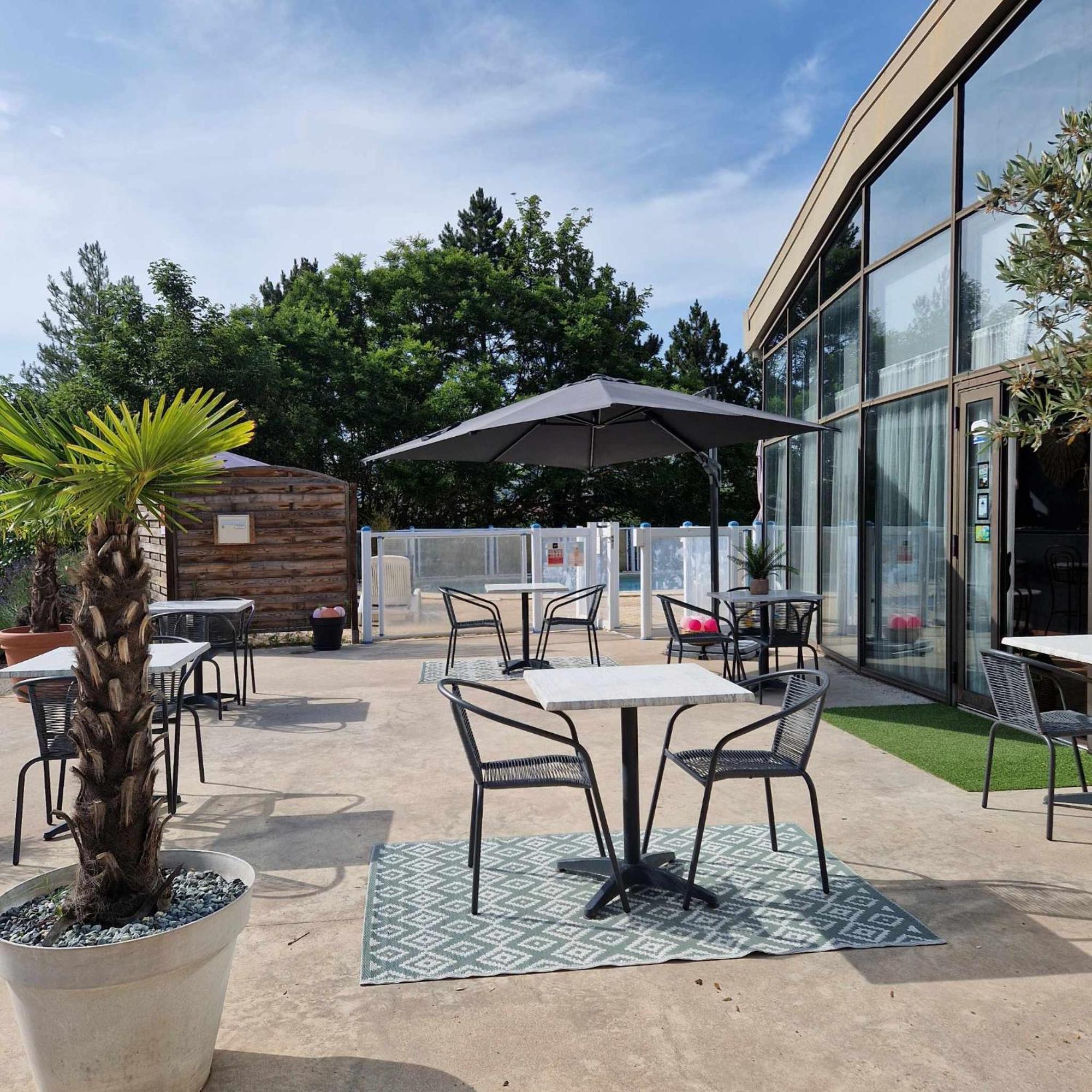 Tempo Hotel Millau Zewnętrze zdjęcie