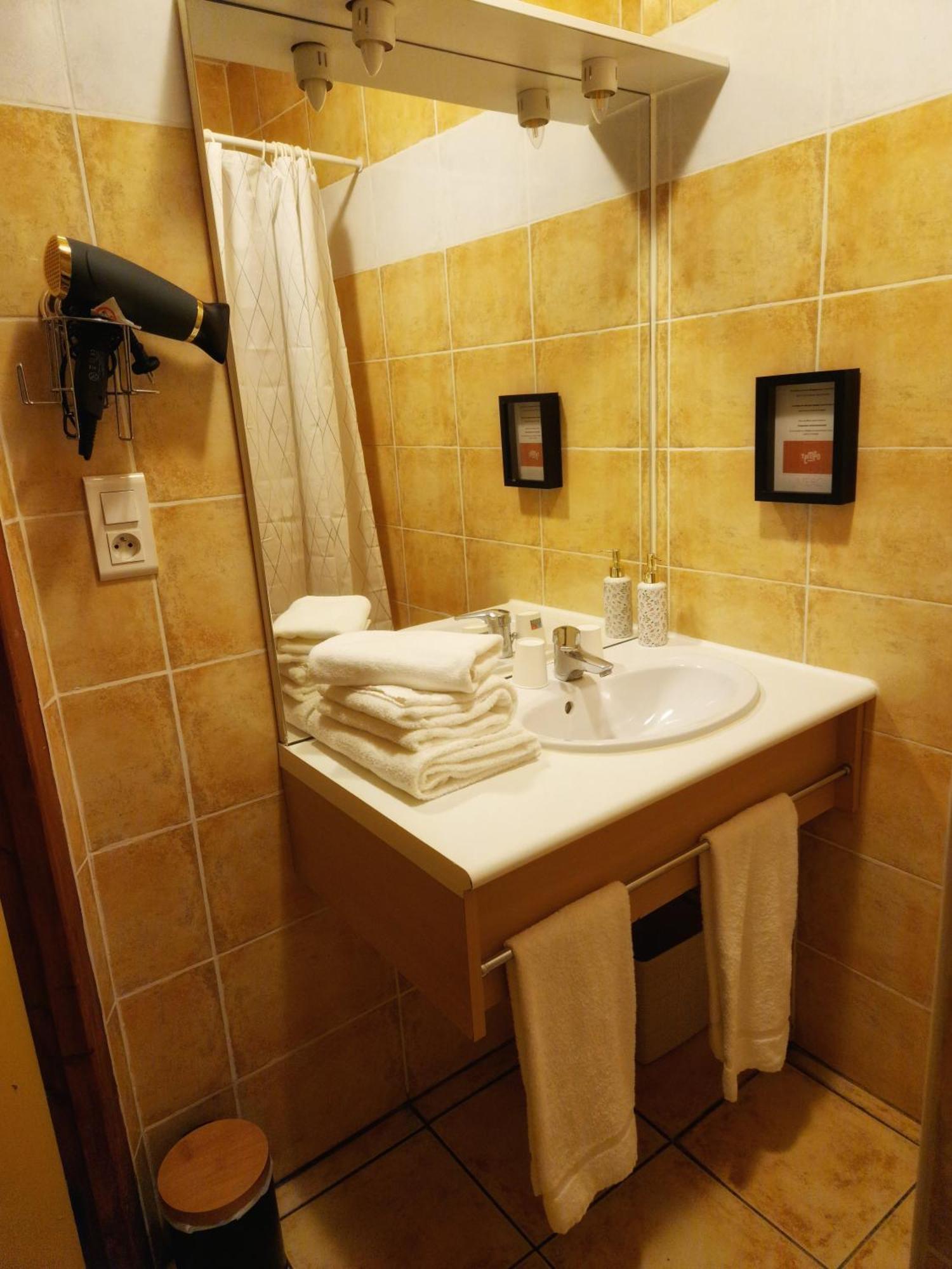 Tempo Hotel Millau Zewnętrze zdjęcie